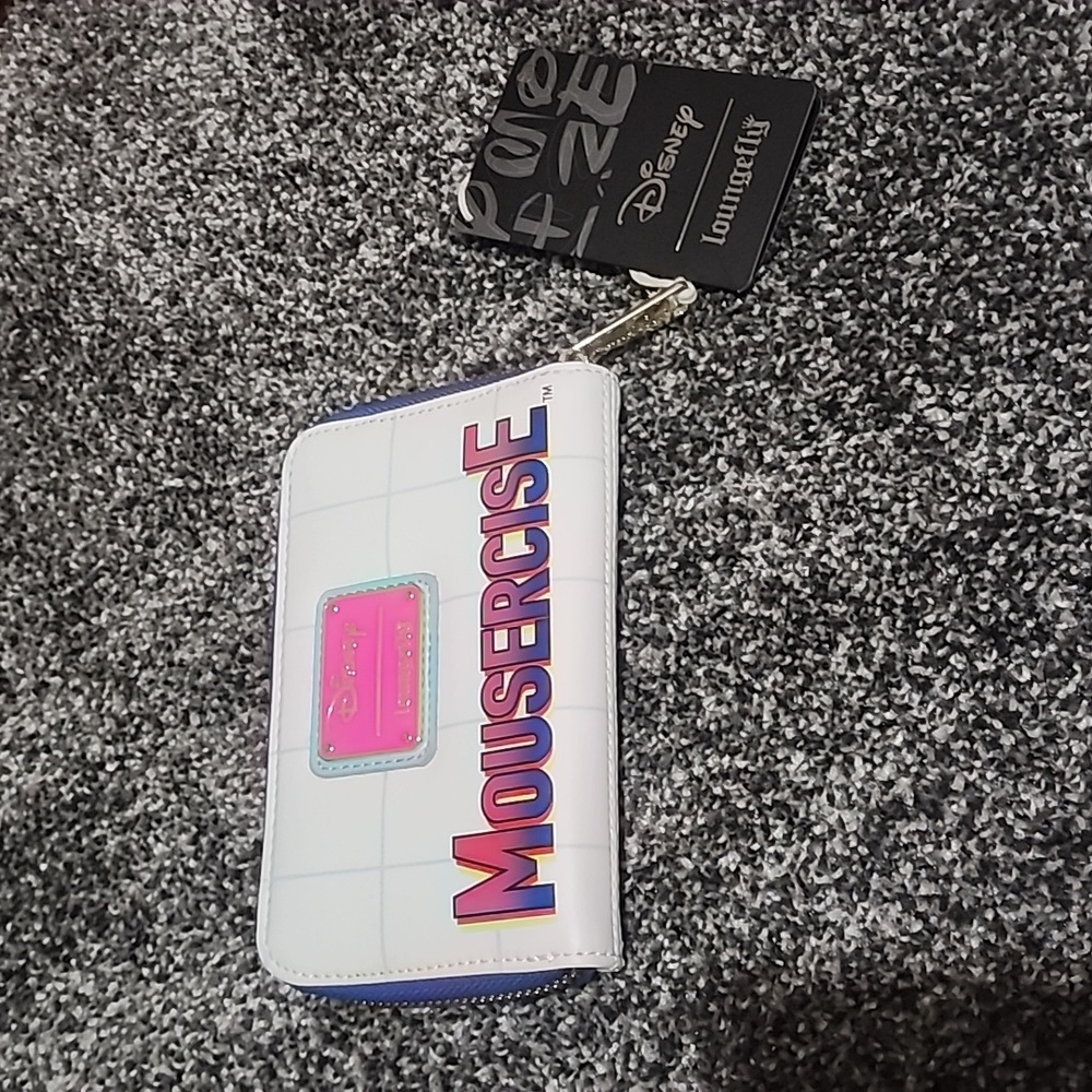 Brand new Lounge Fly x Disney wallet